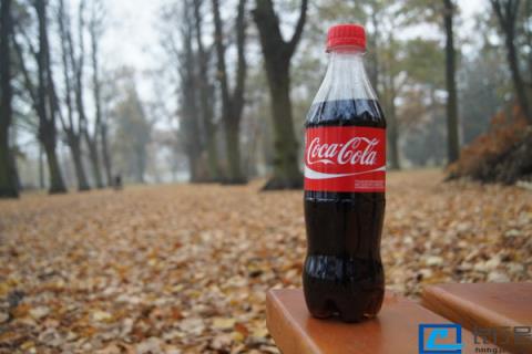 可口可乐是哪个国家的品牌可口可乐是碳酸饮料吗