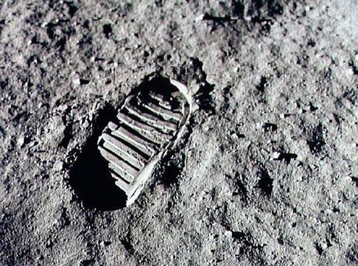 月球背面发现坠毁的飞船是真是假？如存在,将证明地外文明的实力