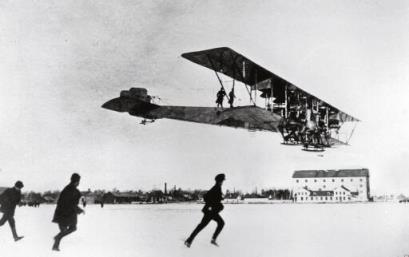 世界上最早的飞机是谁发明的(飞机是谁发明的哪国人)