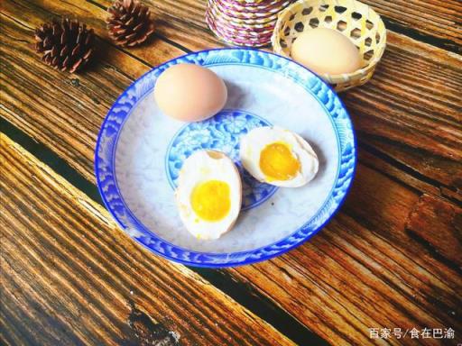 腌制流油咸鸡蛋的方法(怎样腌制咸鸡蛋出油又不是很咸)
