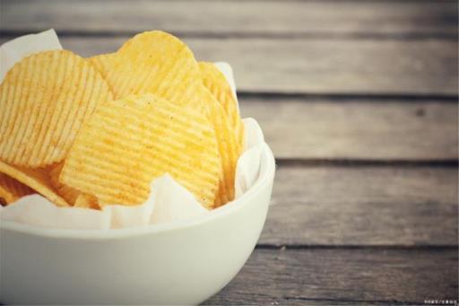 最受欢迎的5种薯片品牌，可比克无缘“魁首”，第一好吃到咬舌头