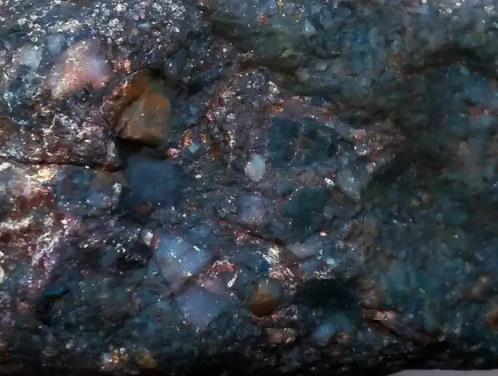 坠落英国的陨石中发现地外水(陨石上的水是从哪里来的)
