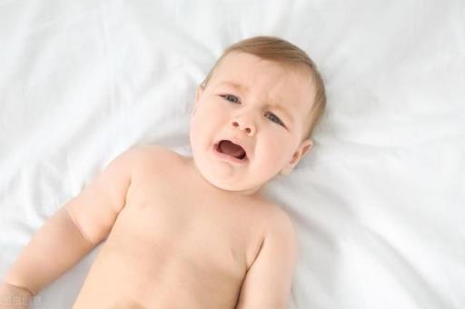 宝宝满月后为什么开始哭闹？家长要了解宝宝的哭声暗示！