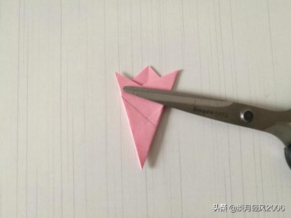 五角星的折法剪纸(怎样用长条纸折五角星)